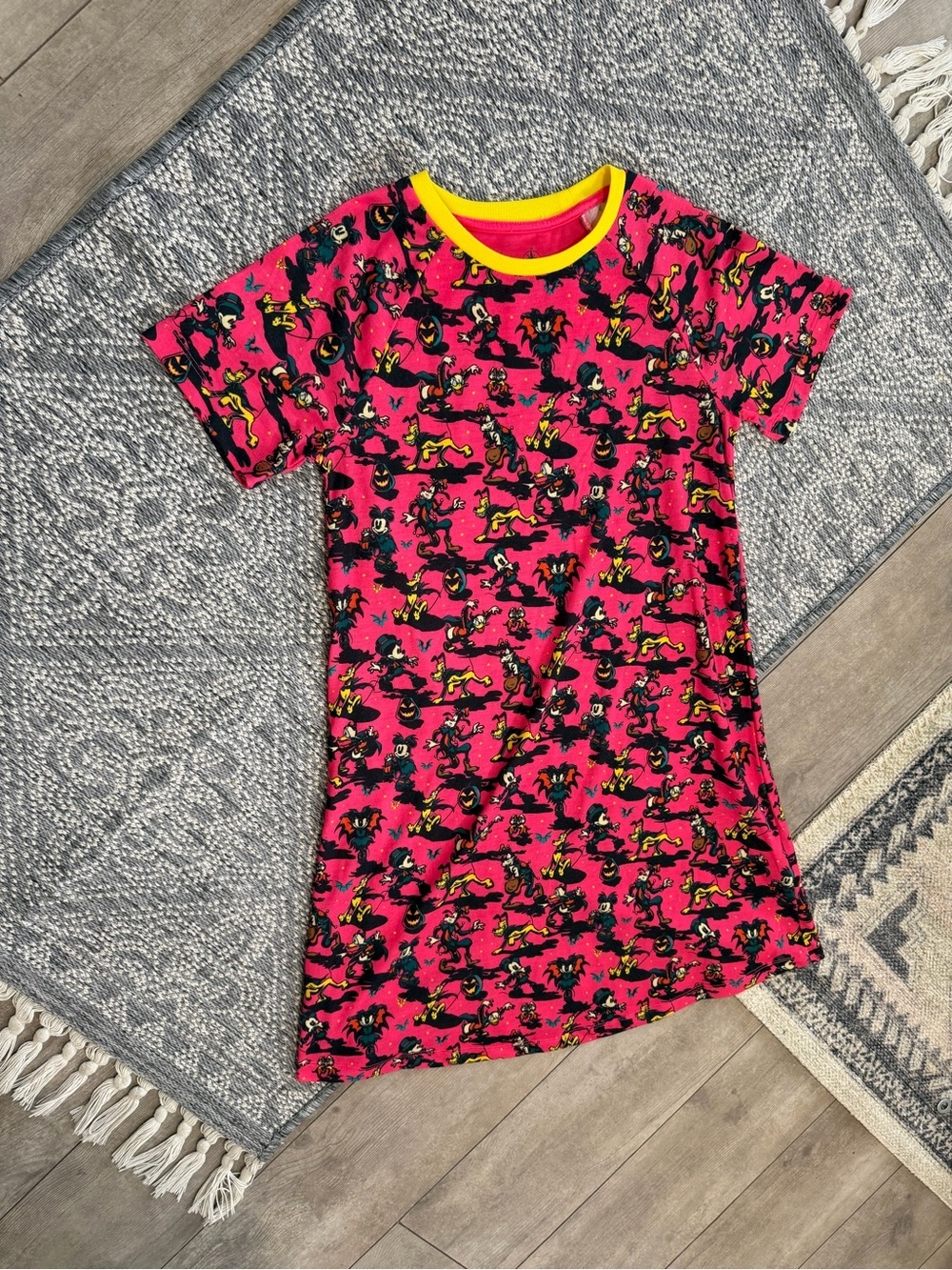 New Disney Girls' Mickey & Friends Halloween Neon Short-Sleeve Nightgown 11/12 - Picture 11 of 16